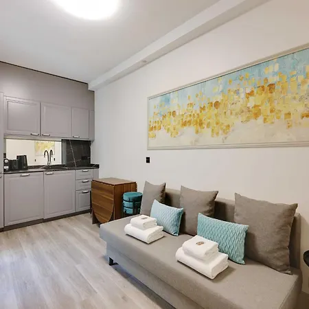 Cosy With Balcony - 2br 6p- La Roquette